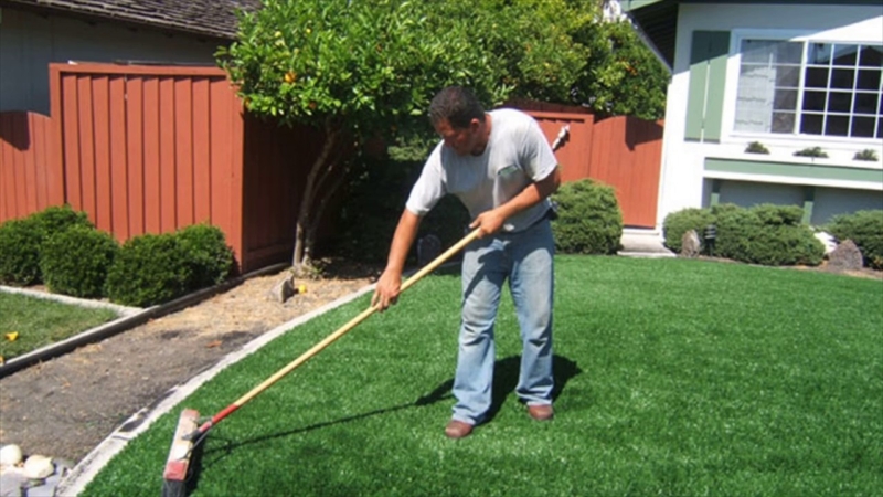 artificial-grass-for-home-7-e1559441793921